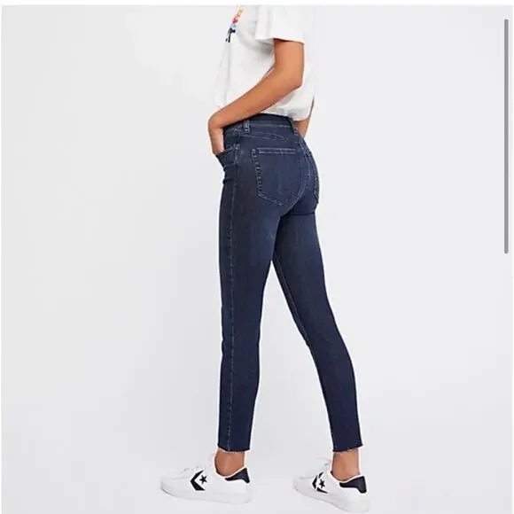 FREE PEOPLE REAGAN BUTTON FRONT JEAN INDIGO-24 - Picture 3 of 9